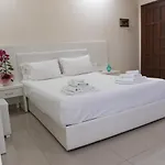 Macedon Hotel 3*