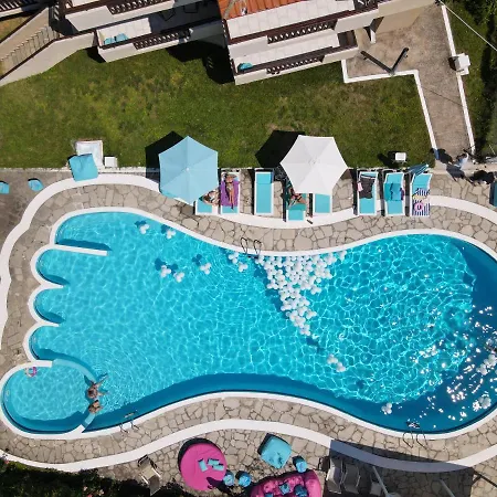 Macedon Hotell 3*