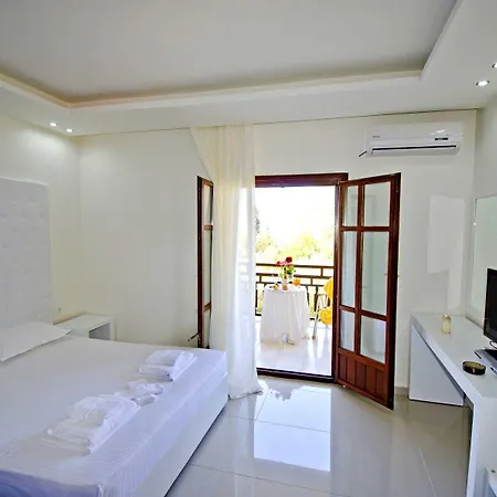 Macedon Отель 3*