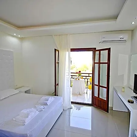 Macedon Hotel 3*